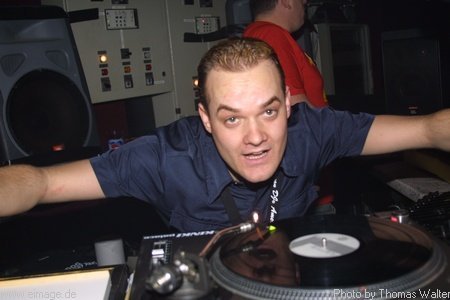 Tommy the Klubbingman 20 Years of Deejaying am 02.10.2001 - img_5163.jpg - eimage.de - Event Fotos 