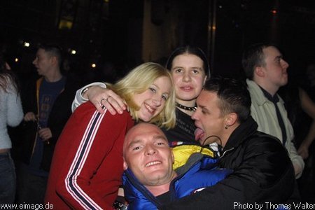 Time Warp in Hannover am 24.11.2001 - img_0758.jpg - eimage.de - Event Fotos 