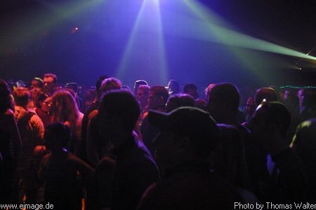 Time Warp in Hannover am 24.11.2001 - img_0762.jpg - eimage.de - Event Fotos 