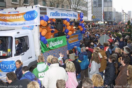 Faschingsumzug in Ludwigshafen am 10.02.2002 - img_5506.jpg - eimage.de - Event Fotos 