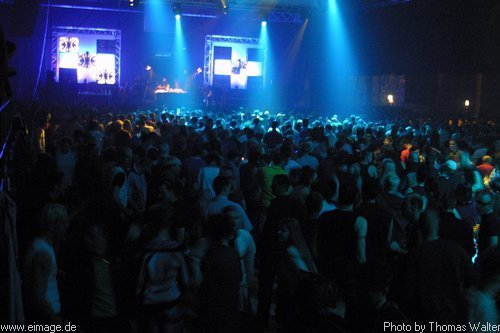 Time Warp 2002 in Mannheim am 06.04.2002 - img_9343.jpg - eimage.de - Event Fotos 