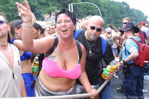 Loveparade in Berlin am 13.07.2002 - img_7643.jpg - eimage.de - Event Fotos 
