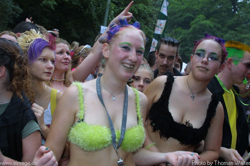 Loveparade in Berlin am 13.07.2002 - img_7659.jpg - eimage.de - Event Fotos 
