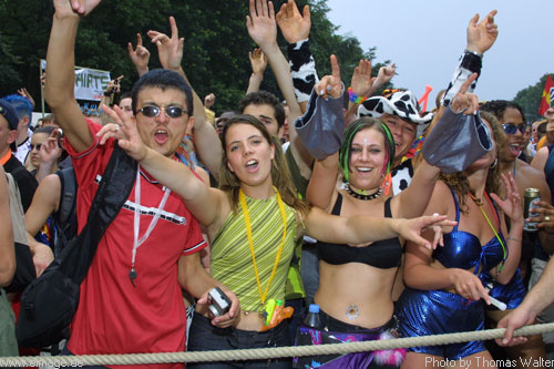 Loveparade in Berlin am 13.07.2002 - img_7693.jpg - eimage.de - Event Fotos 