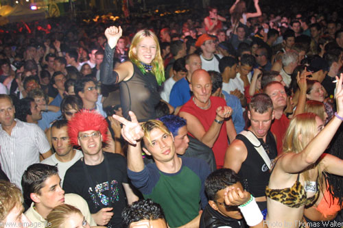 Mainstation-Party zur Street Parade 2002 in Zrich am 10.08.2002 - img_1475.jpg - eimage.de - Event Fotos 