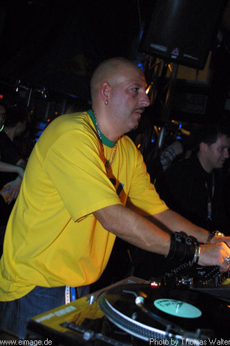 Sunshine Live - Radio Revolution am 02.11.2002 - img_9244.jpg - eimage.de - Event Fotos 