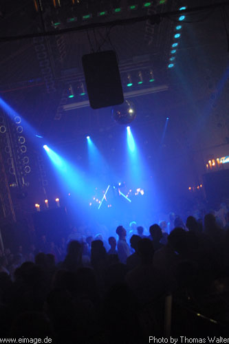 MaxiMal B-Day im Live-Music-Circus Kthen am 09.11.2002 - img_0093.jpg - eimage.de - Event Fotos 