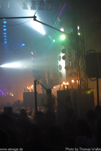MaxiMal B-Day im Live-Music-Circus Kthen am 09.11.2002 - img_0284.jpg - eimage.de - Event Fotos 