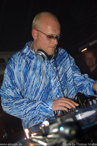MaxiMal B-Day im Live-Music-Circus Kthen am 09.11.2002 - img_0383.jpg - eimage.de - Event Fotos 