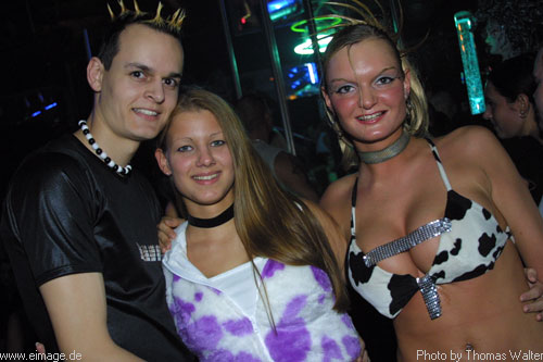 Saturday at Kinki Palace mit DJ Steward am 23.11.2002 - img_0751.jpg - eimage.de - Event Fotos 