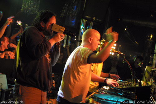 Starsplash - Frank Tunes - Birthday Party am 07.12.2002 - img_1682.jpg - eimage.de - Event Fotos 