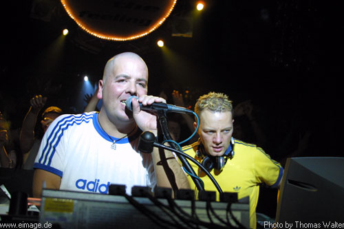 Starsplash - Frank Tunes - Birthday Party am 07.12.2002 - img_1782.jpg - eimage.de - Event Fotos 