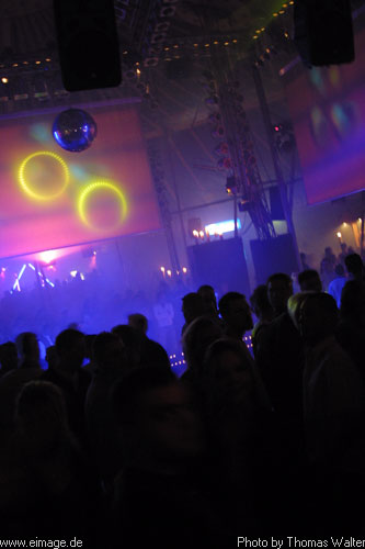 Sven Vth im Live-Music-Circus in Kthen am 23.12.2002 - img_2862.jpg - eimage.de - Event Fotos 
