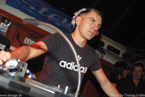 Sven Vth im Live-Music-Circus in Kthen am 23.12.2002 - img_2885.jpg - eimage.de - Event Fotos 