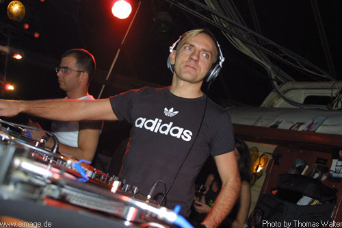 Sven Vth im Live-Music-Circus in Kthen am 23.12.2002 - img_2887.jpg - eimage.de - Event Fotos 