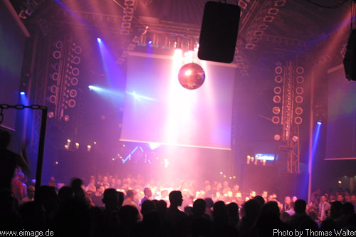 Sven Vth im Live-Music-Circus in Kthen am 23.12.2002 - img_2938.jpg - eimage.de - Event Fotos 
