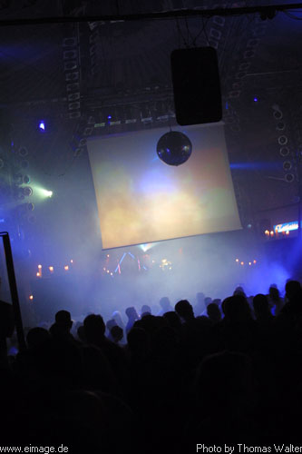 Sven Vth im Live-Music-Circus in Kthen am 23.12.2002 - img_2940.jpg - eimage.de - Event Fotos 