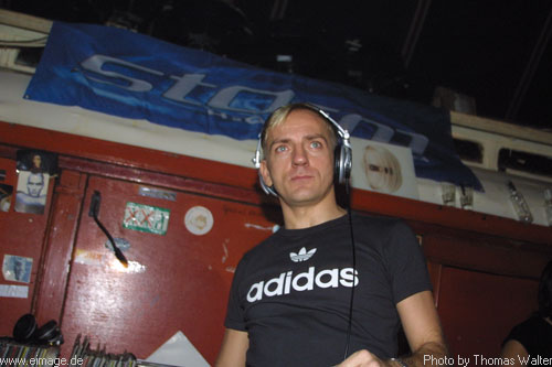 Sven Vth im Live-Music-Circus in Kthen am 23.12.2002 - img_3146.jpg - eimage.de - Event Fotos 
