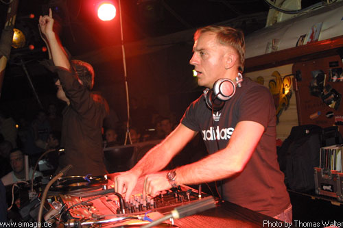 Sven Vth im Live-Music-Circus in Kthen am 23.12.2002 - img_3176.jpg - eimage.de - Event Fotos 
