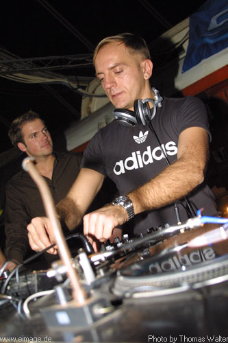 Sven Vth im Live-Music-Circus in Kthen am 23.12.2002 - img_3184.jpg - eimage.de - Event Fotos 