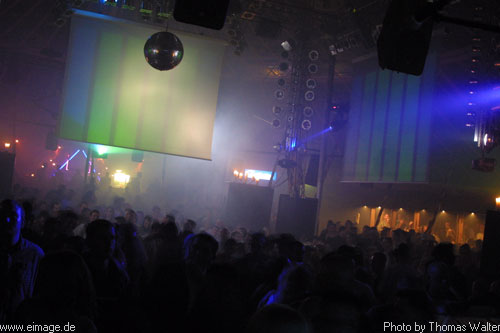Sven Vth im Live-Music-Circus in Kthen am 23.12.2002 - img_3233.jpg - eimage.de - Event Fotos 