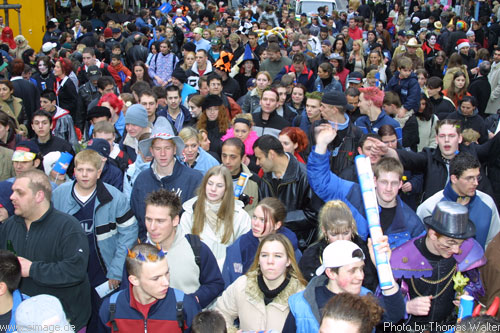 Faschingsumzug in Mannheim am 02.03.2003 - img_8134.jpg - eimage.de - Event Fotos 