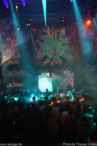 Time Warp 2003 in Mannheim am 05.04.2003 - img_1781.jpg - eimage.de - Event Fotos 