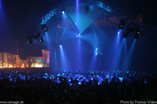 Time Warp 2003 in Mannheim am 05.04.2003 - img_2079.jpg - eimage.de - Event Fotos 