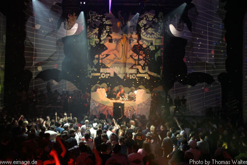 Time Warp 2003 in Mannheim am 05.04.2003 - img_2213.jpg - eimage.de - Event Fotos 