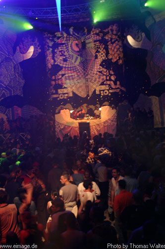 Time Warp 2003 in Mannheim am 05.04.2003 - img_2226.jpg - eimage.de - Event Fotos 