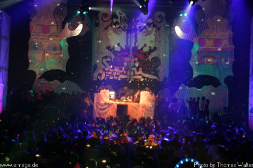 Time Warp 2003 in Mannheim am 05.04.2003 - img_2297.jpg - eimage.de - Event Fotos 