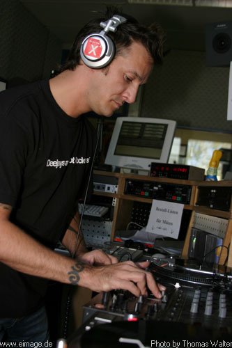 Sunshine-Live Mixmission 03 vom 17. bis 22.04.2003 - img_3817.jpg - eimage.de - Event Fotos 