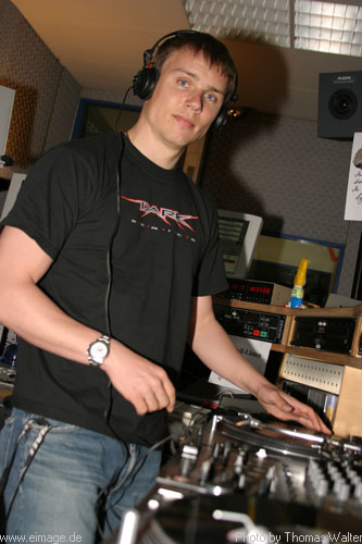 Sunshine-Live Mixmission 03 vom 17. bis 22.04.2003 - img_3969.jpg - eimage.de - Event Fotos 