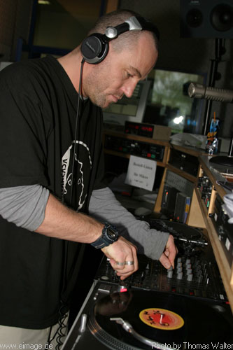 Sunshine-Live Mixmission 03 vom 17. bis 22.04.2003 - img_4126.jpg - eimage.de - Event Fotos 