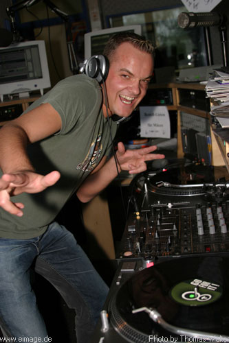 Sunshine-Live Mixmission 03 vom 17. bis 22.04.2003 - img_4269.jpg - eimage.de - Event Fotos 