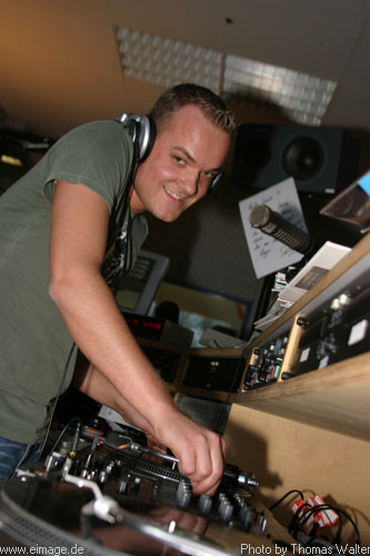 Sunshine-Live Mixmission 03 vom 17. bis 22.04.2003 - img_4279.jpg - eimage.de - Event Fotos 