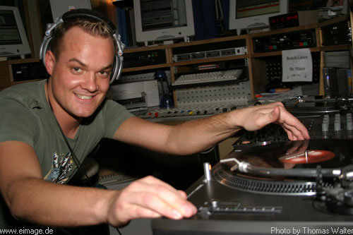Sunshine-Live Mixmission 03 vom 17. bis 22.04.2003 - img_4410.jpg - eimage.de - Event Fotos 