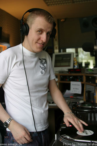 Sunshine-Live Mixmission 03 vom 17. bis 22.04.2003 - img_4934.jpg - eimage.de - Event Fotos 