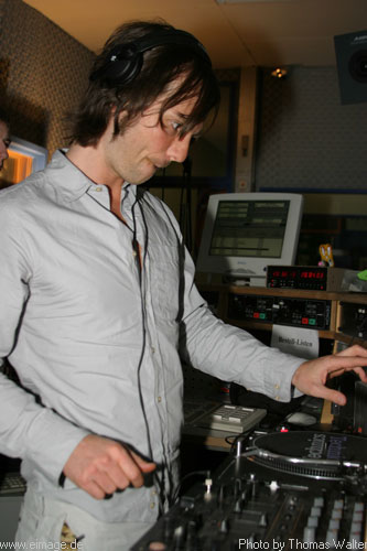 Sunshine-Live Mixmission 03 vom 17. bis 22.04.2003 - img_5150.jpg - eimage.de - Event Fotos 