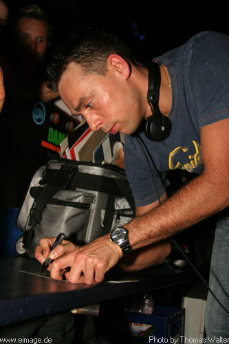 DJ Isaac am 02.05.2003 - img_8407.jpg - eimage.de - Event Fotos 