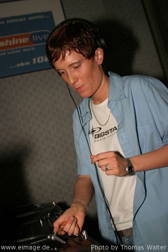 DJane Contest Paris-Berlin 2003 am 20.06.2003 - img_4089.jpg - eimage.de - Event Fotos 