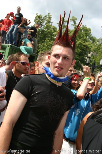 Loveparade 2003 Love Rules in Berlin Part 1 am 12.07.2003 - img_5898.jpg - eimage.de - Event Fotos 