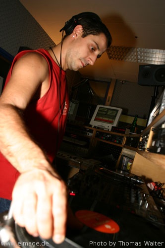 Nature One Special mit DJ JamX und Toni Rios am 25.07.2003 - img_7251.jpg - eimage.de - Event Fotos 