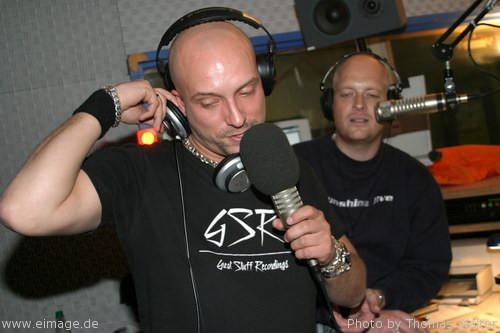 DJ Tomcraft bei Maximal am 17.10.2003 - img_8324.jpg - eimage.de - Event Fotos 