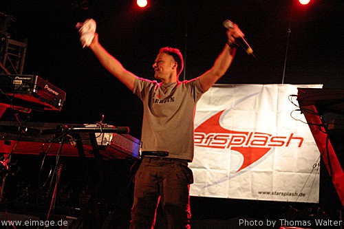 Starsplash auf der Scooter Tour 2004 in der Phnixhalle Mainz am 07.02.2004 - img_0938.jpg - eimage.de - Event Fotos 