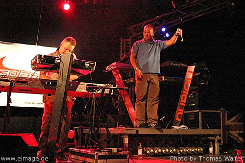Starsplash auf der Scooter Tour 2004 in der Phnixhalle Mainz am 07.02.2004 - img_0957.jpg - eimage.de - Event Fotos 
