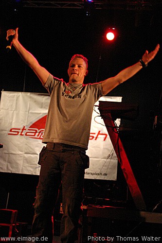 Starsplash auf der Scooter Tour 2004 in der Phnixhalle Mainz am 07.02.2004 - img_0988.jpg - eimage.de - Event Fotos 