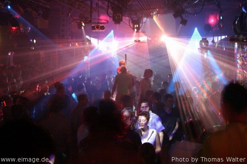 Energy Rave am 13.03.2004 - img_3905.jpg - eimage.de - Event Fotos 