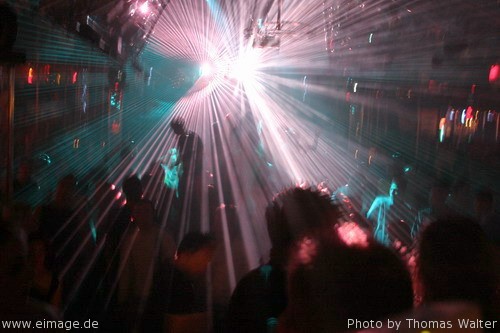 Energy Rave am 13.03.2004 - img_4278.jpg - eimage.de - Event Fotos 