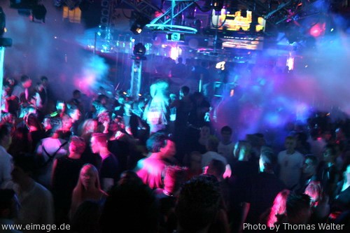 5 Jahre Kinki Palace mit DJ Shog, Mario Lopez und DJ Dean am 24.04.2004 - img_9787.jpg - eimage.de - Event Fotos 